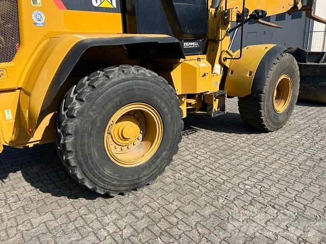 CAT 938 M Фронтальні навантажувачі