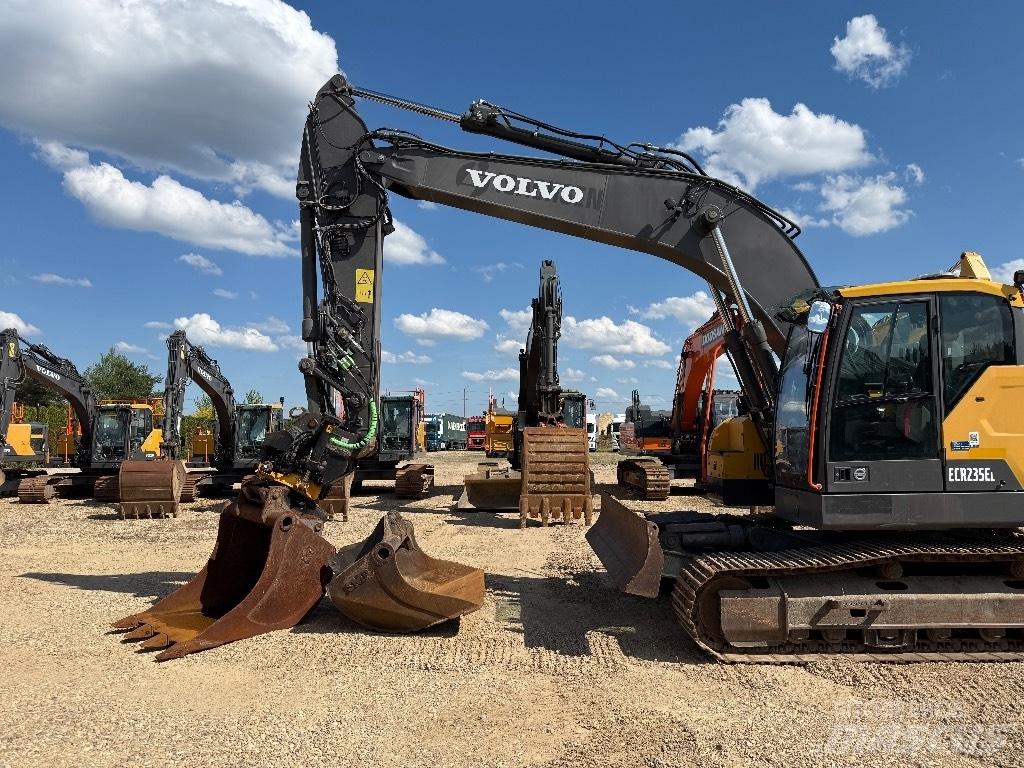 Volvo ECR 235 EL Гусеничні екскаватори