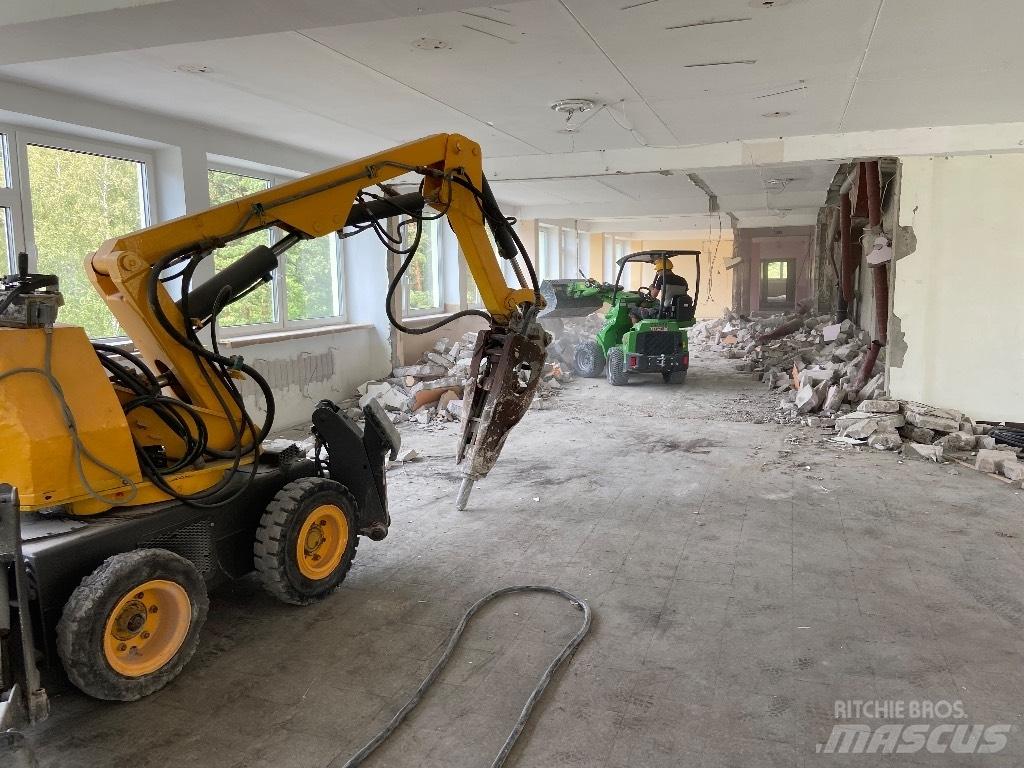 Brokk 250 Екскаватори для знесення споруд