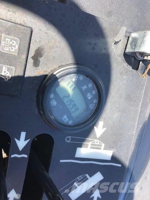 Jacobsen R311T Самохідні газонокосарки