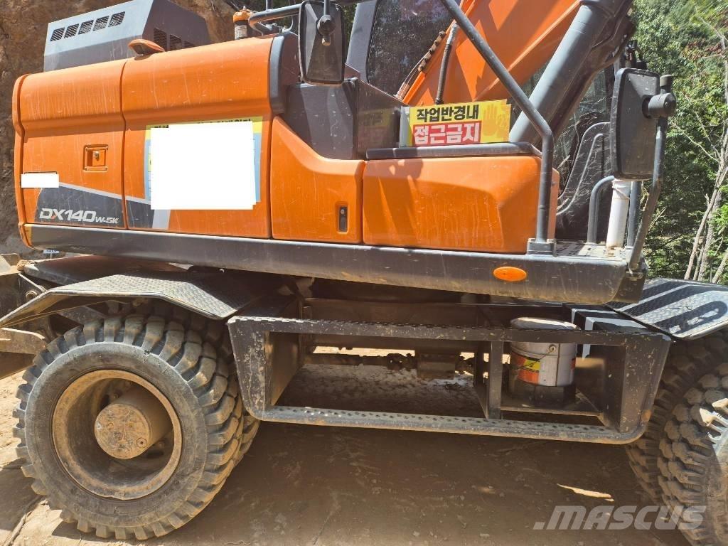 Doorne-Daf DX140W-5 Колісні екскаватори