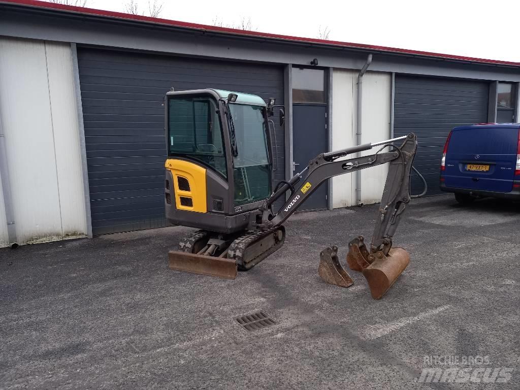 Volvo EC 15 Міні-екскаватори < 7т