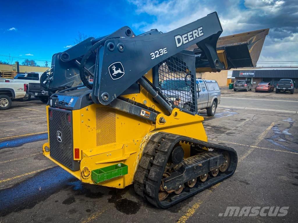 John Deere 323 E Міні-навантажувачі