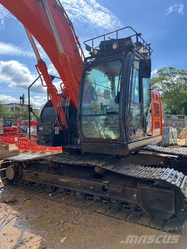 Hitachi ZX 225/6 Гусеничні екскаватори