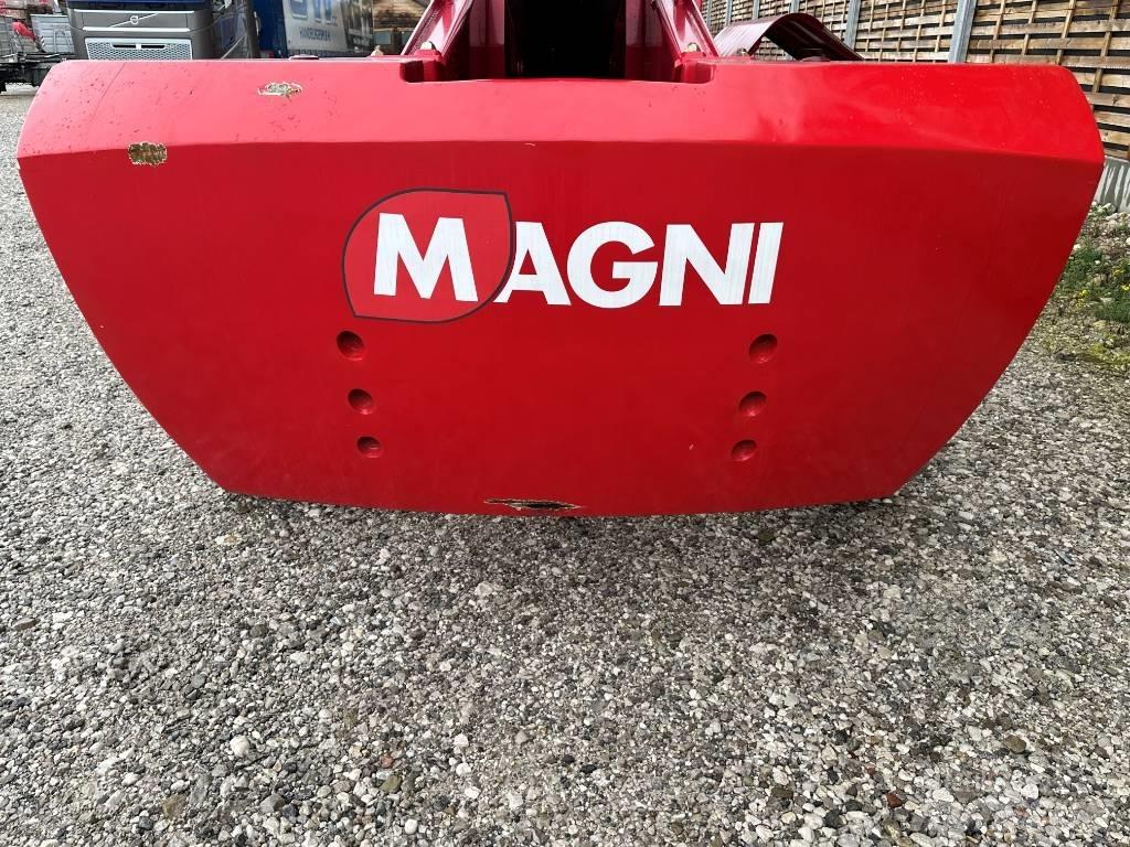 Magni DTBJ 30 RT Телескопічні підйомники