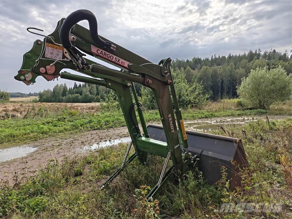 Fendt 718 Gen6 Трактори