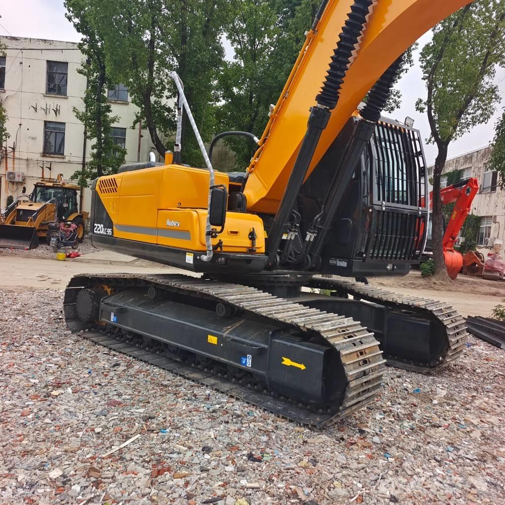 Hyundai 220LC-9T Гусеничні екскаватори