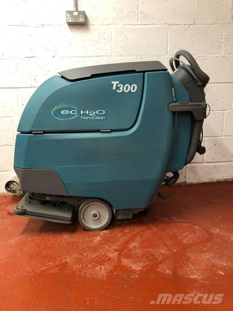 Tennant T300 Підлогомиючі машини