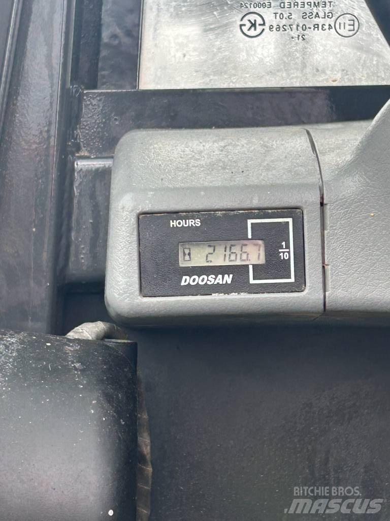 Doosan DX 63-3 Гусеничні екскаватори