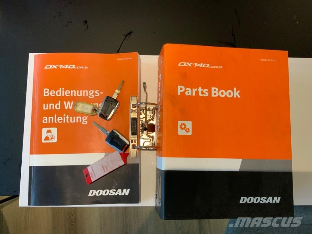 Doosan DX 140 LCR Гусеничні екскаватори