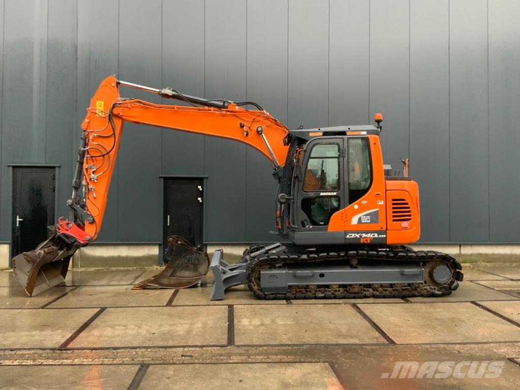 Doosan DX 140 LCR Гусеничні екскаватори