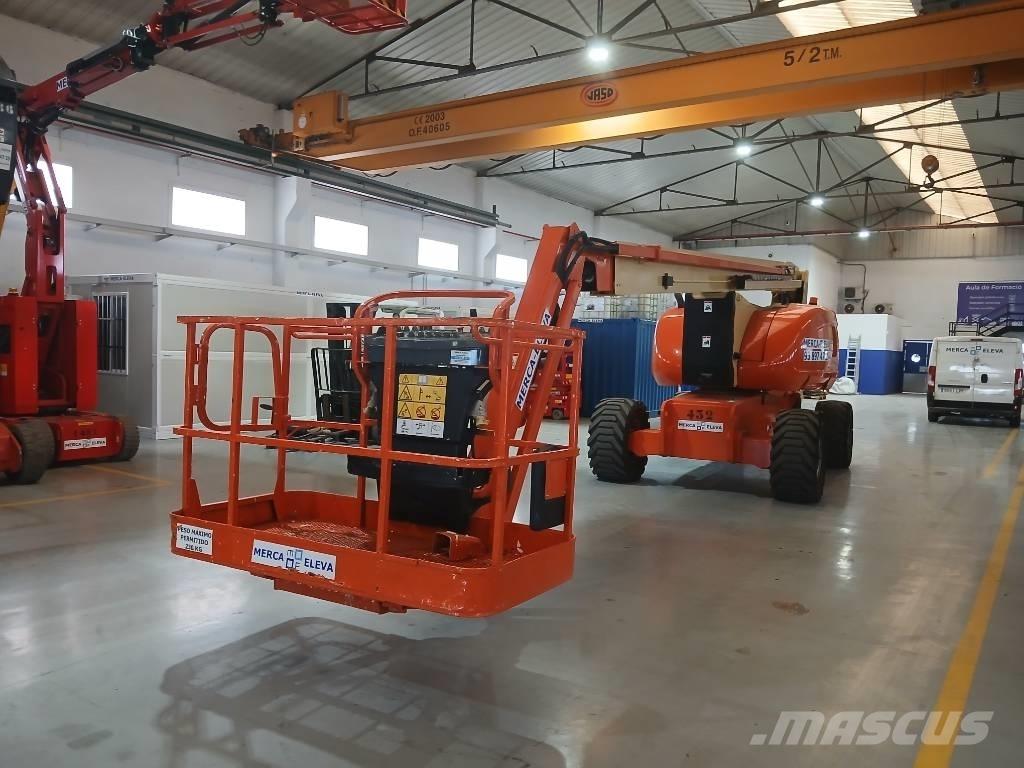 JLG 800 AJ Колінчаті підйомники