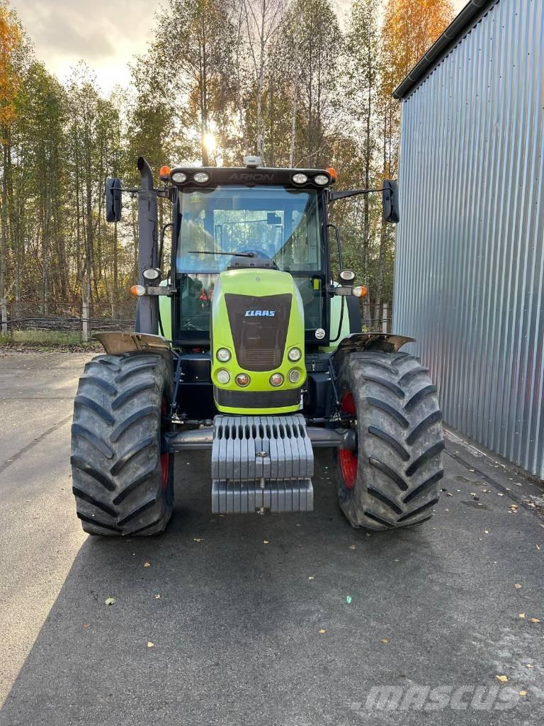 CLAAS Arion 640 CIS Трактори