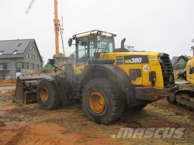 Komatsu WA 380 Фронтальні навантажувачі