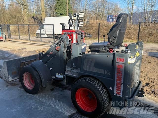 Knikmops KM 130 Малі навантажувачі