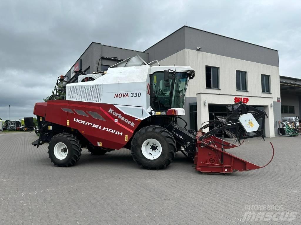 Rostselmash Nova330 Зернозбиральні комбайни