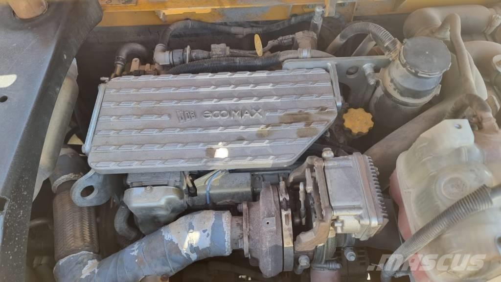 JCB JS 220 Plus Гусеничні екскаватори