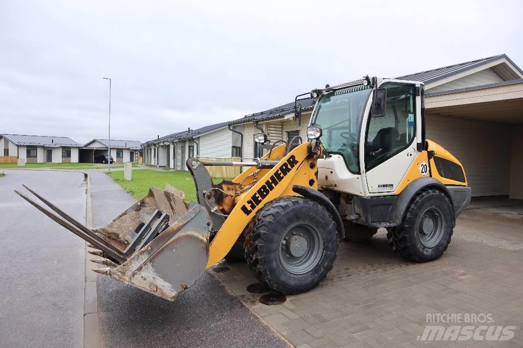 Liebherr 506 Фронтальні навантажувачі
