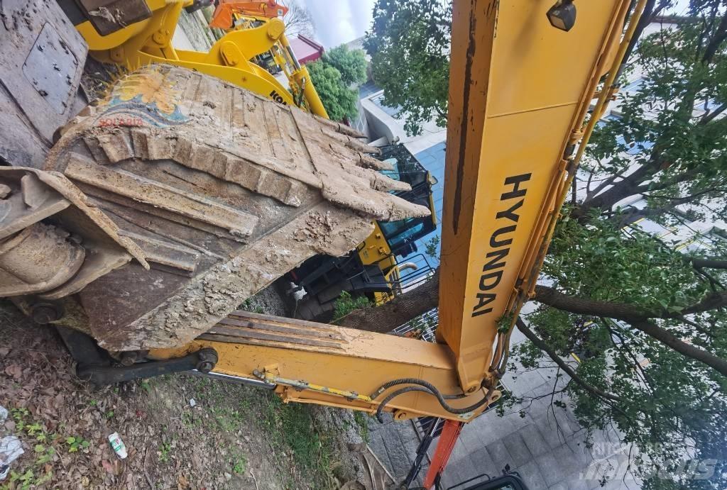 Hyundai R210W-9 Колісні екскаватори