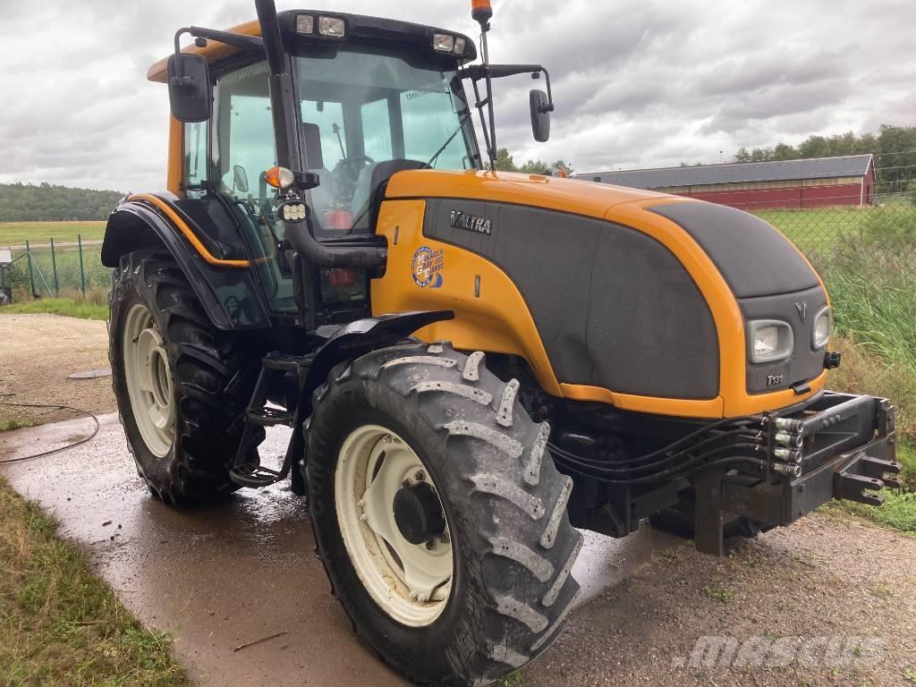 Valtra T 131 Трактори