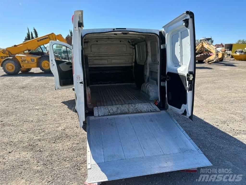 Renault Trafic Панельні фургони