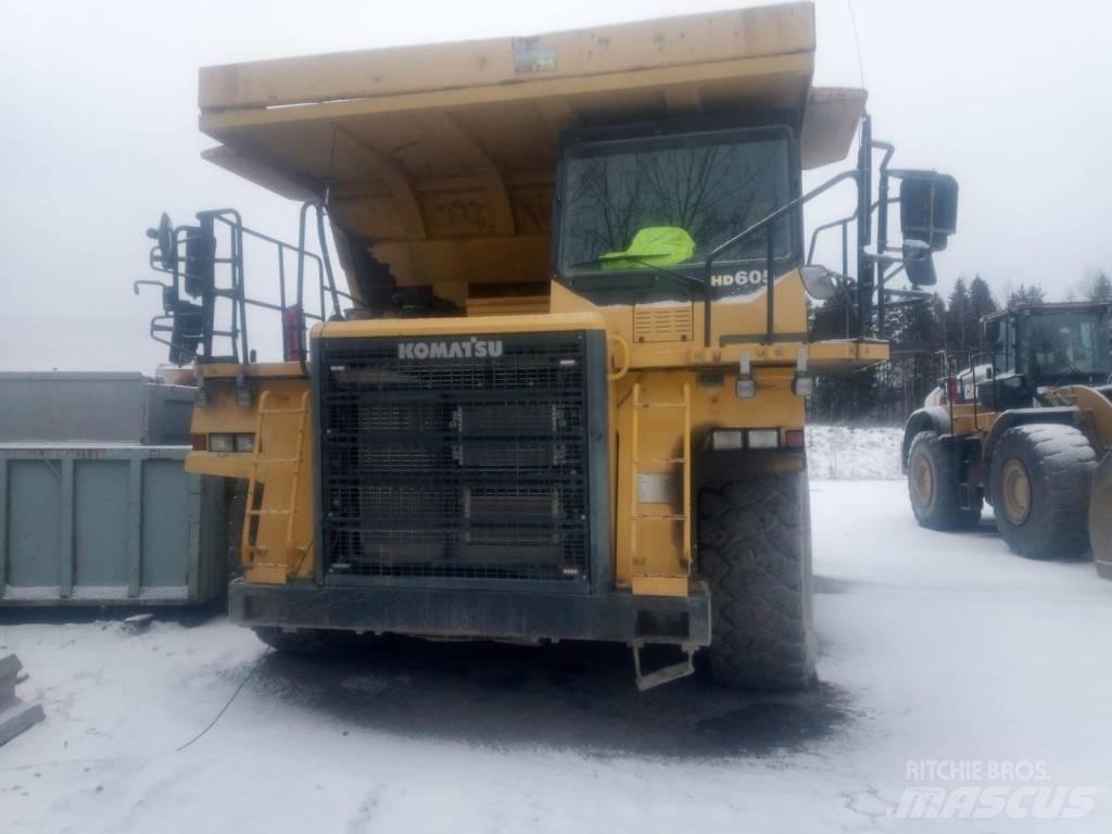 Komatsu HD605-7 Кар`єрні самоскиди