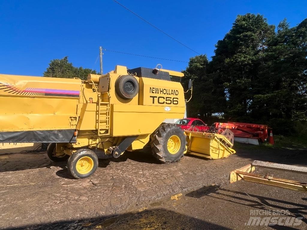 New Holland Tc56h Зернозбиральні комбайни