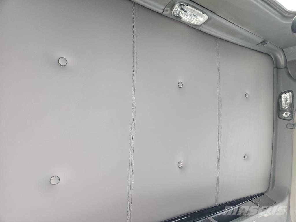 Kenworth T 800 Тягачі