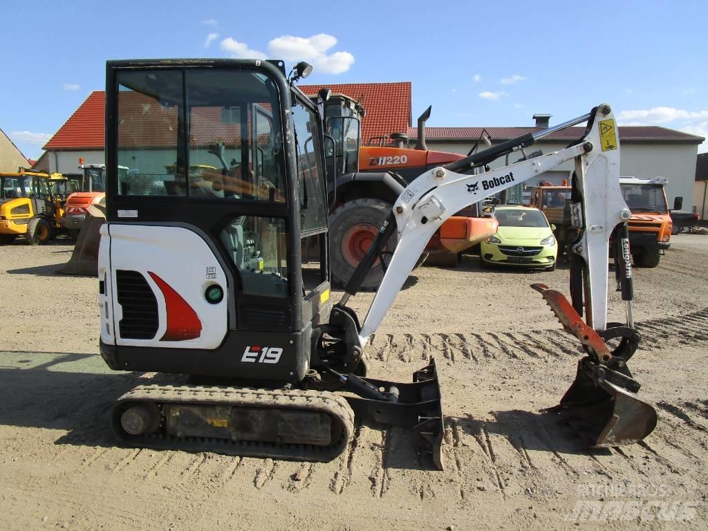 Bobcat E 19 Z   V  E 20 Міні-екскаватори < 7т