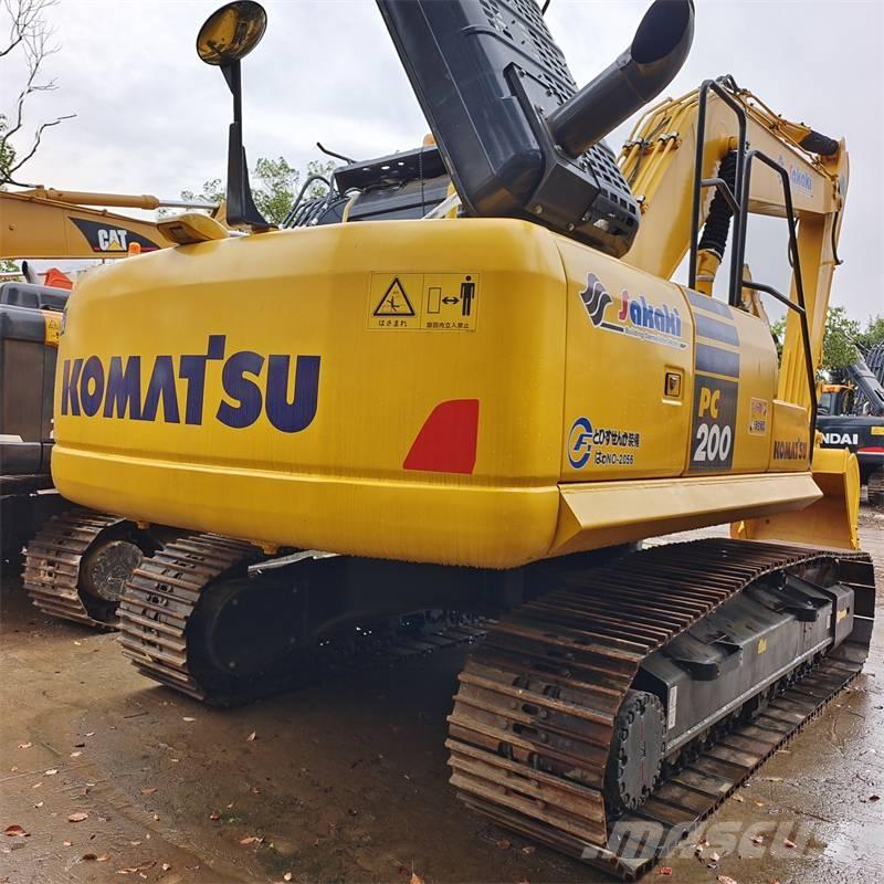 Komatsu PC 200-8 Гусеничні екскаватори