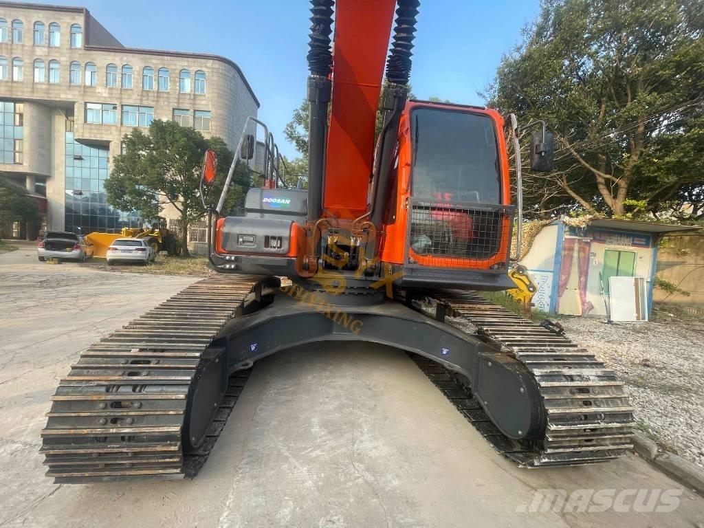 Doosan 300LC Гусеничні екскаватори