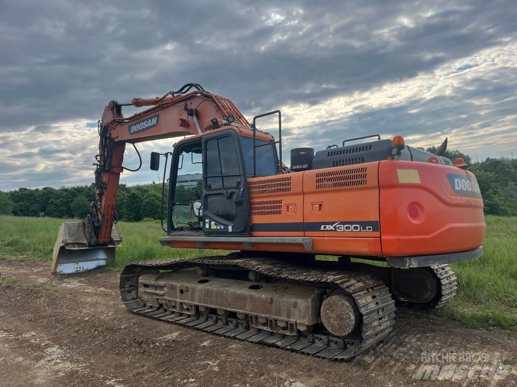 Doosan DX 300 LC Гусеничні екскаватори