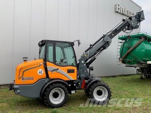 GiANT G5000 Tele Фронтальні навантажувачі