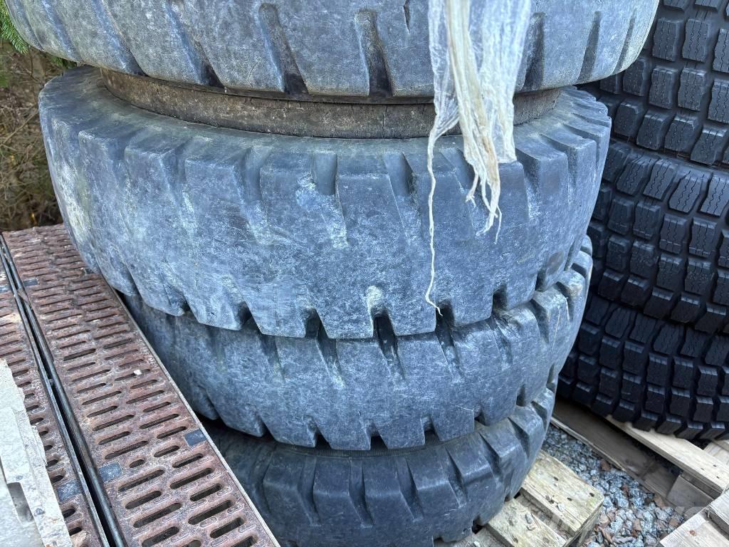 Hitachi ZX 140 W-5B Колісні екскаватори