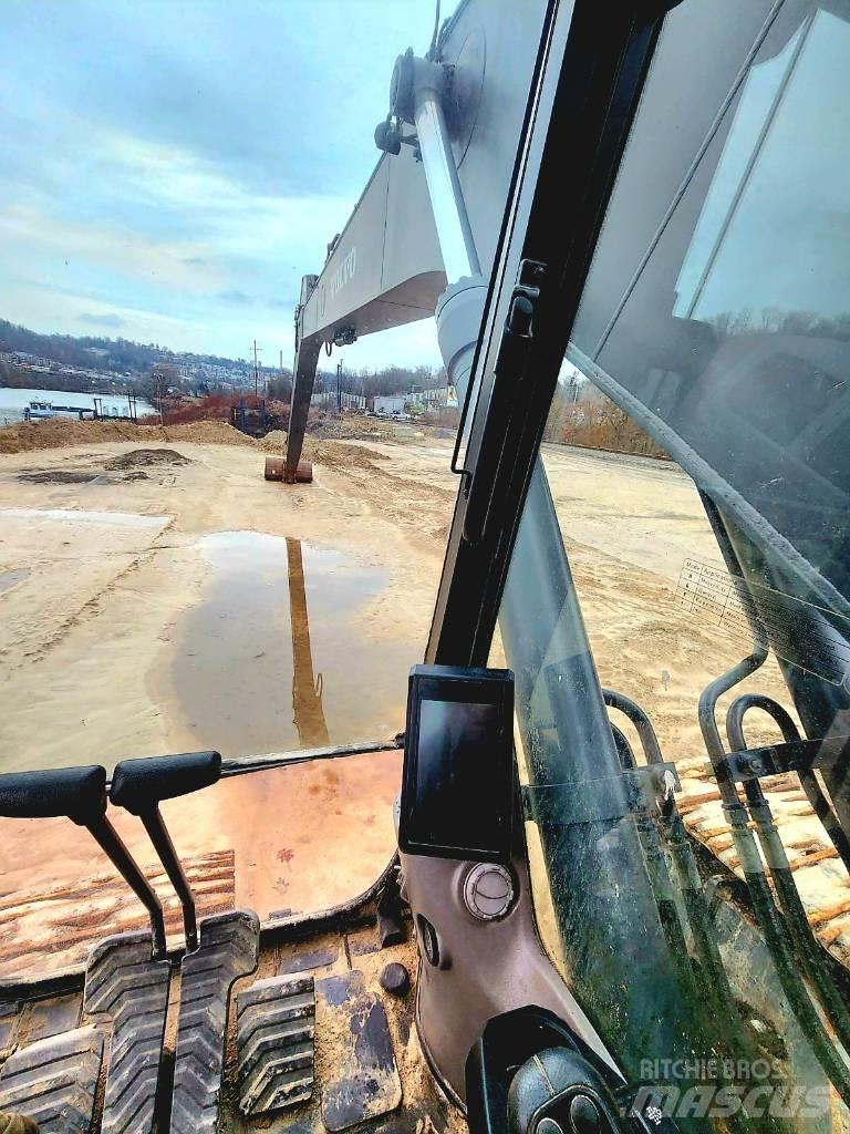Volvo EC300ELR Гусеничні екскаватори