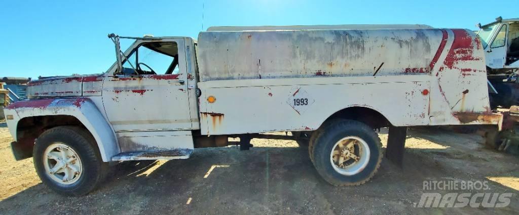 Ford F 600 Вантажівки-цистерни