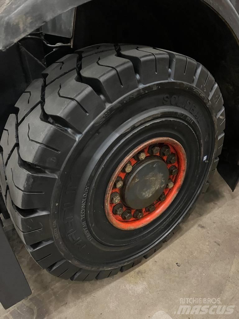 Linde H25D-02 Дизельні навантажувачі