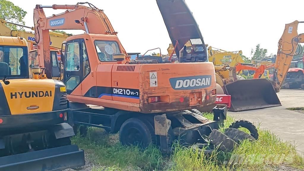 Doosan DH 210 W-7 Колісні екскаватори