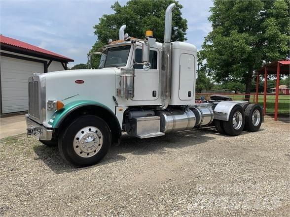 Peterbilt 367 Тягачі