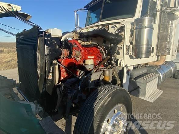 Peterbilt 367 Тягачі