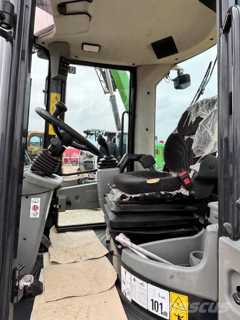 Yanmar V 120 Фронтальні навантажувачі