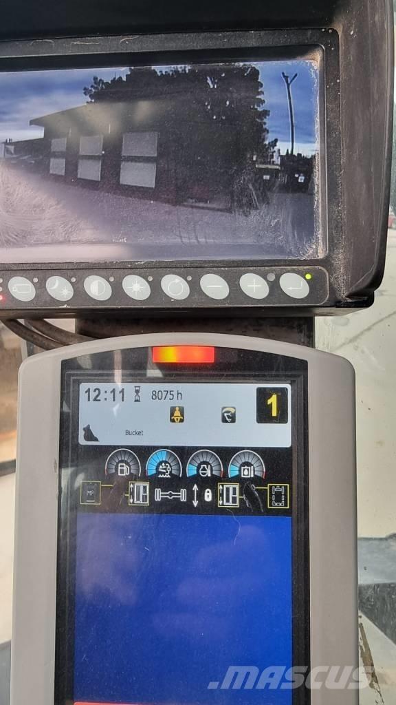 CAT MH 3022 Перевантажувачі металобрухту/промислові навантажувачі