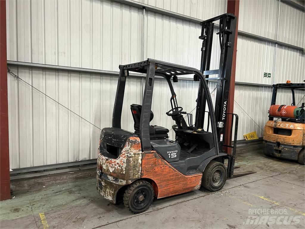 Toyota 02-8FDF15 Дизельні навантажувачі