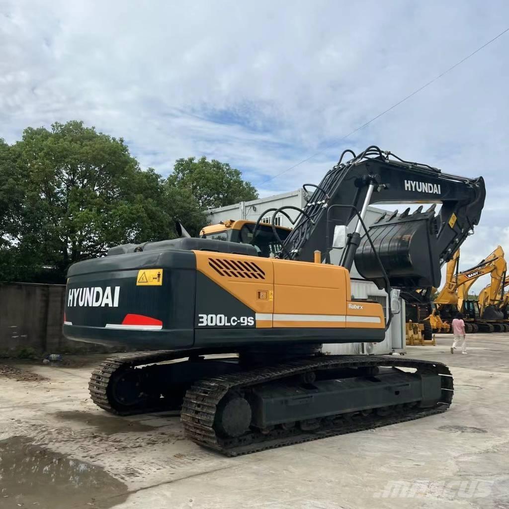 Hyundai R300LC-9S Гусеничні екскаватори