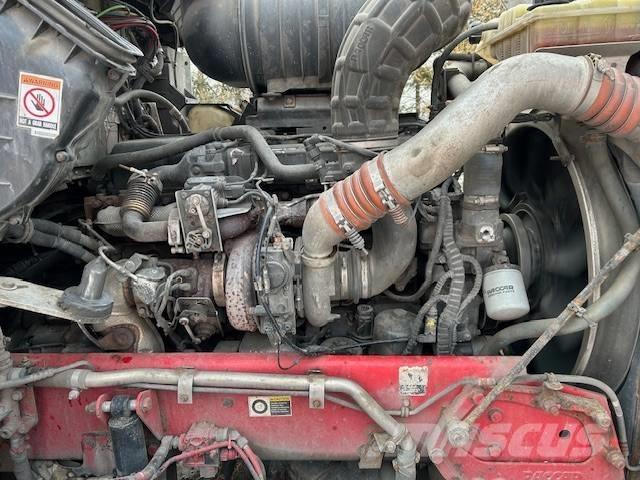 Kenworth T 660 Тягачі