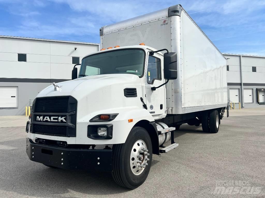Mack MD 6 Фургони