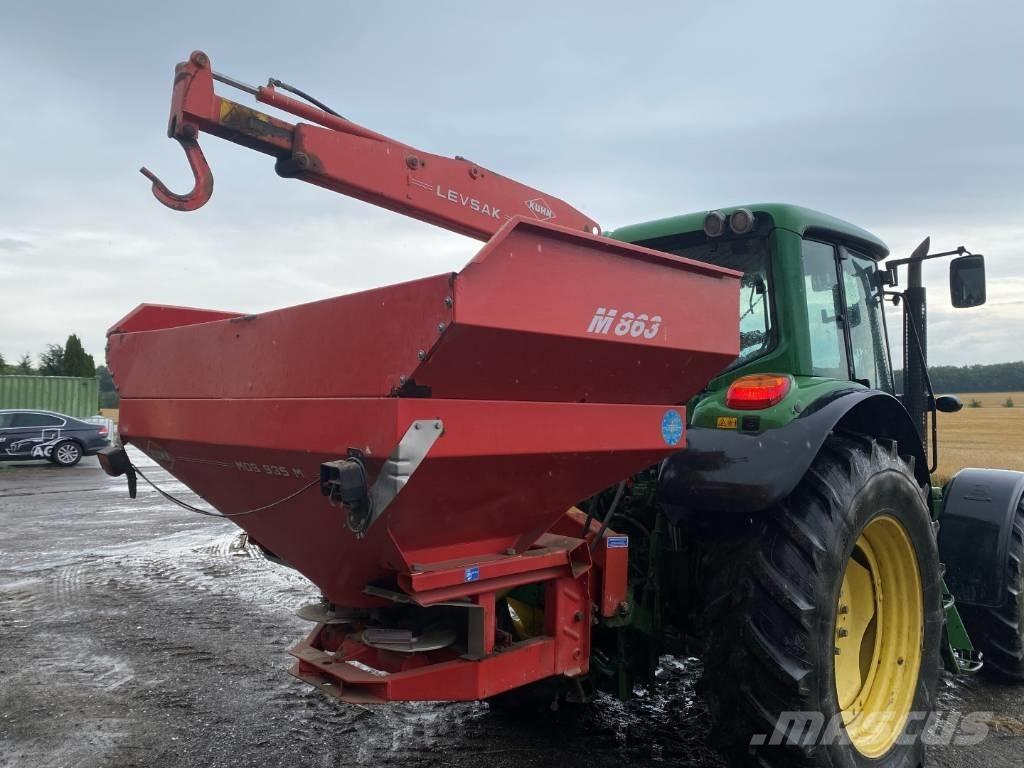 Kuhn M863 Розсіювач мінеральних добрив