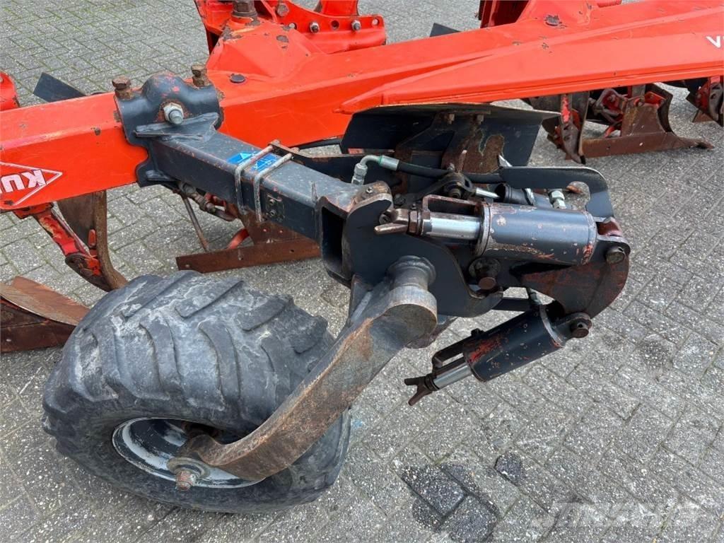 Kuhn VM 1525T Плуги