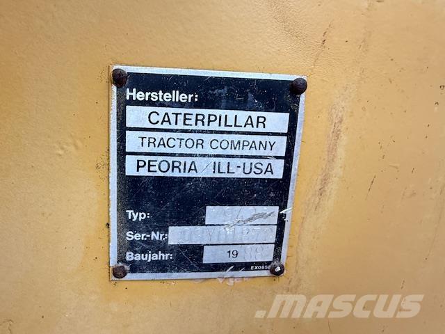 CAT 943 Фронтальні навантажувачі