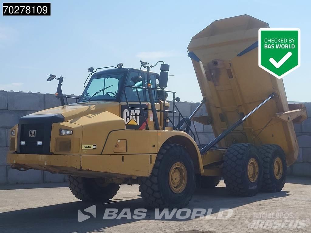 CAT 735 C Зчленовані самоскиди